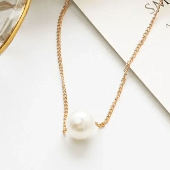 2/$21 Simplistic Fashion Pearl Necklace - Picture 1 of 6